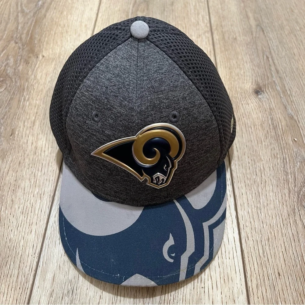 NFL New Era LA Rams blue & gray sports hat, Child Youth, 39 Thirty, 3D ram head.